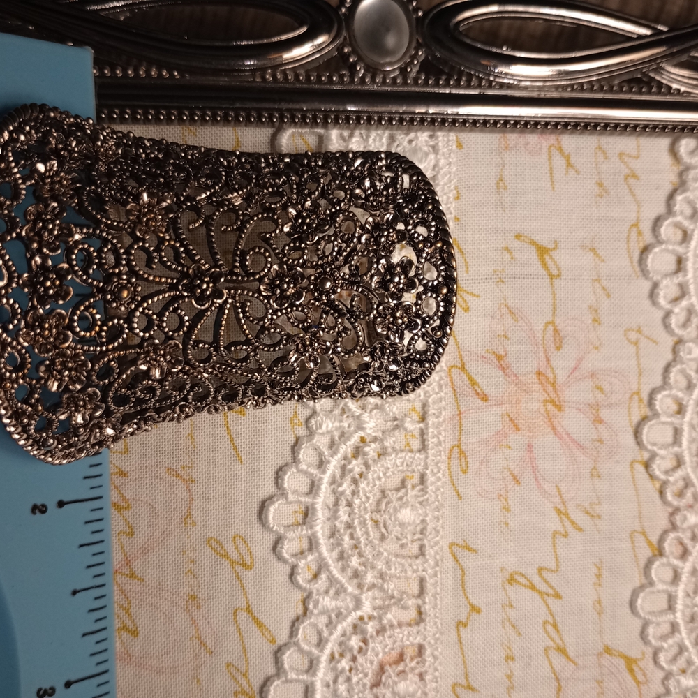 Vintage Filigree Scarf Ring - Picture 9 of 10